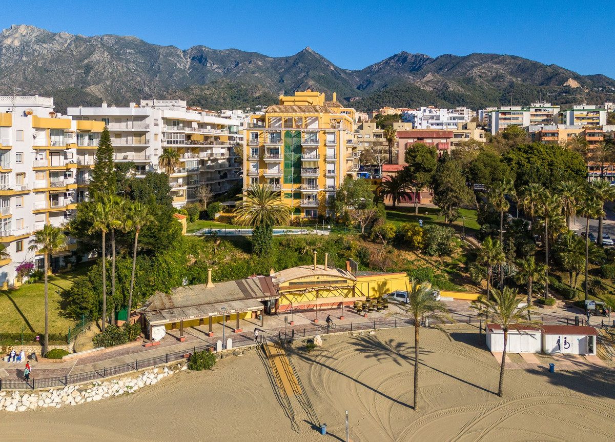 3 Bedroom Apartment for Sale in Marbella — 2