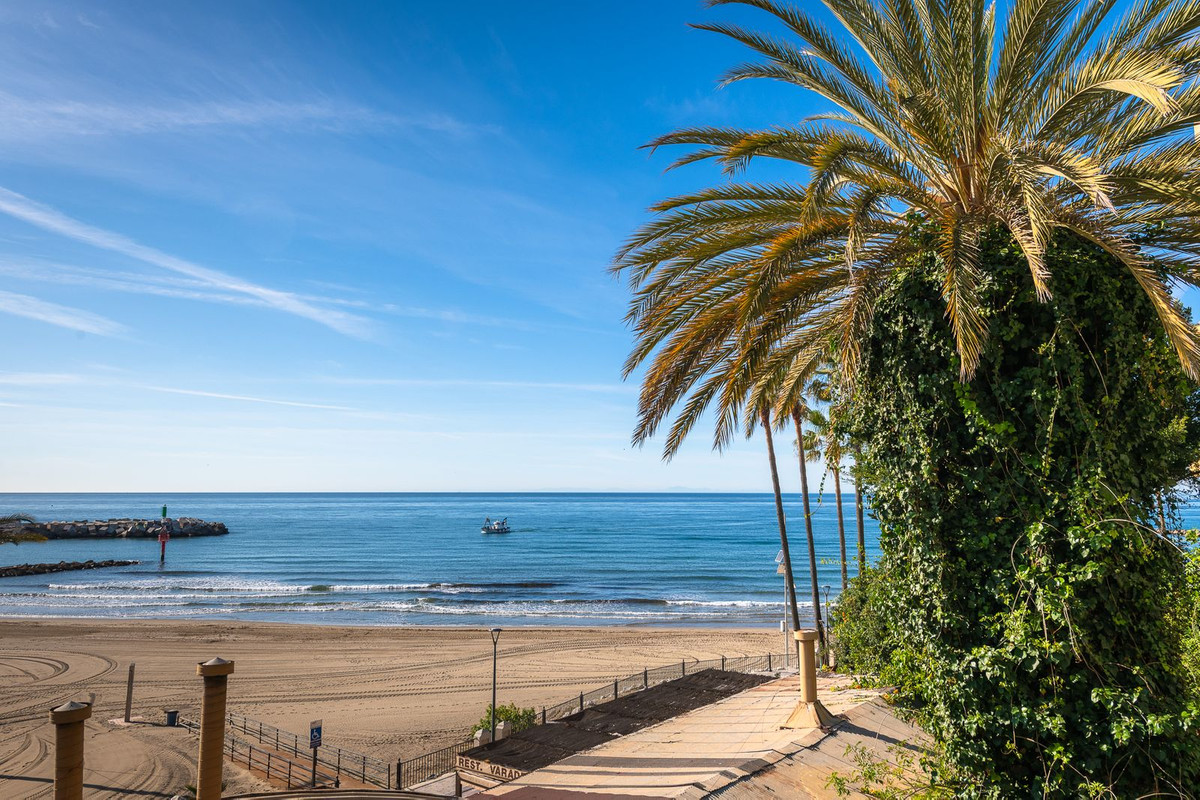 3 Bedroom Apartment for Sale in Marbella — view 13