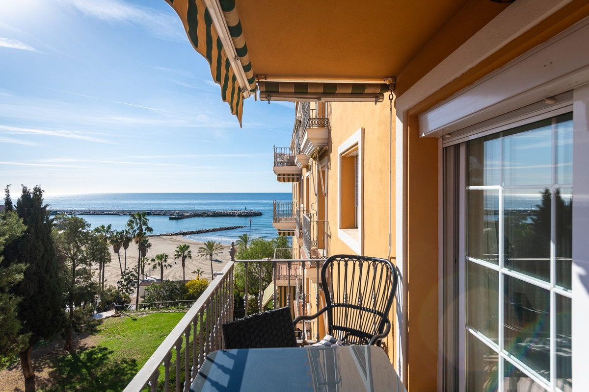 3 Bedroom Apartment for Sale in Marbella — view 14