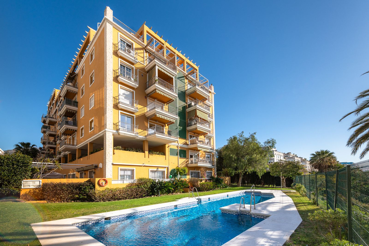 3 Bedroom Apartment for Sale in Marbella — 4