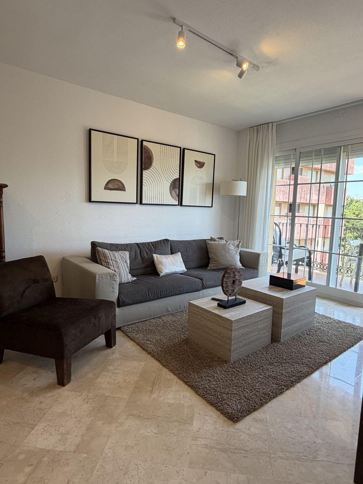 3 Bedroom Apartment for Sale in Marbella — view 10