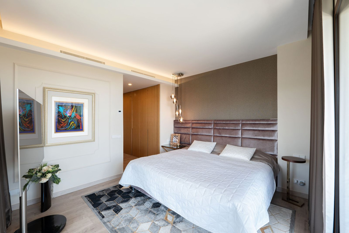 4 Bedroom Apartment for Sale in La Quinta — view 7