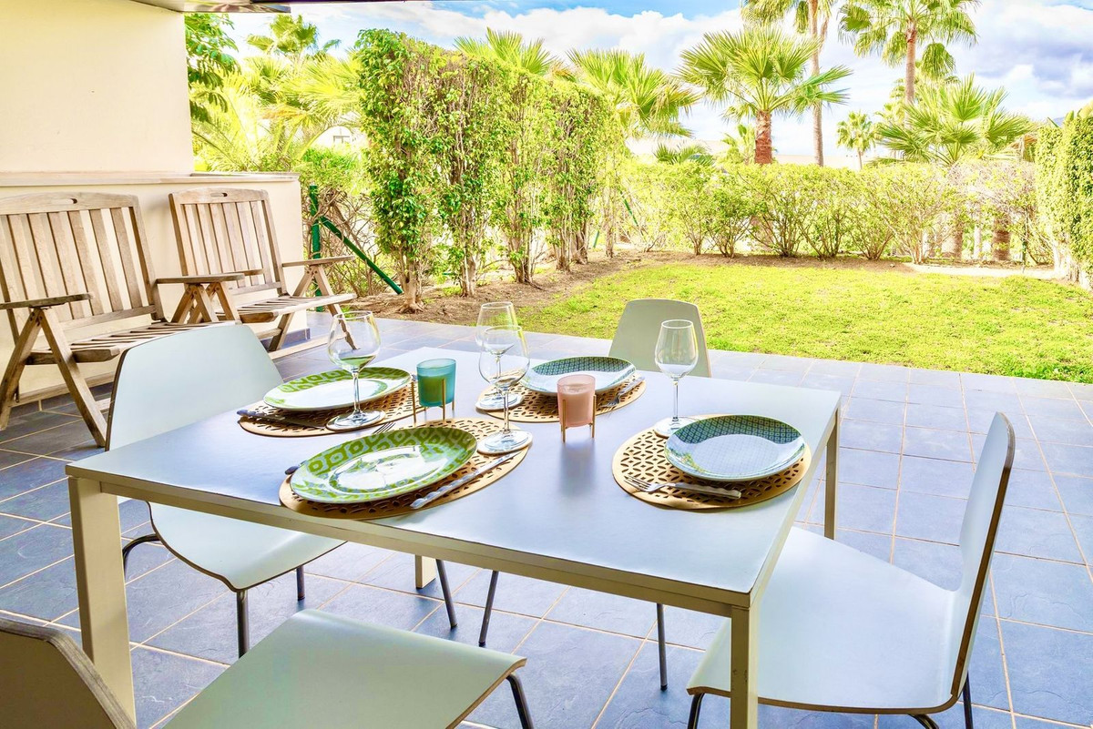 2 Bedroom Apartment for Sale in Los Flamingos