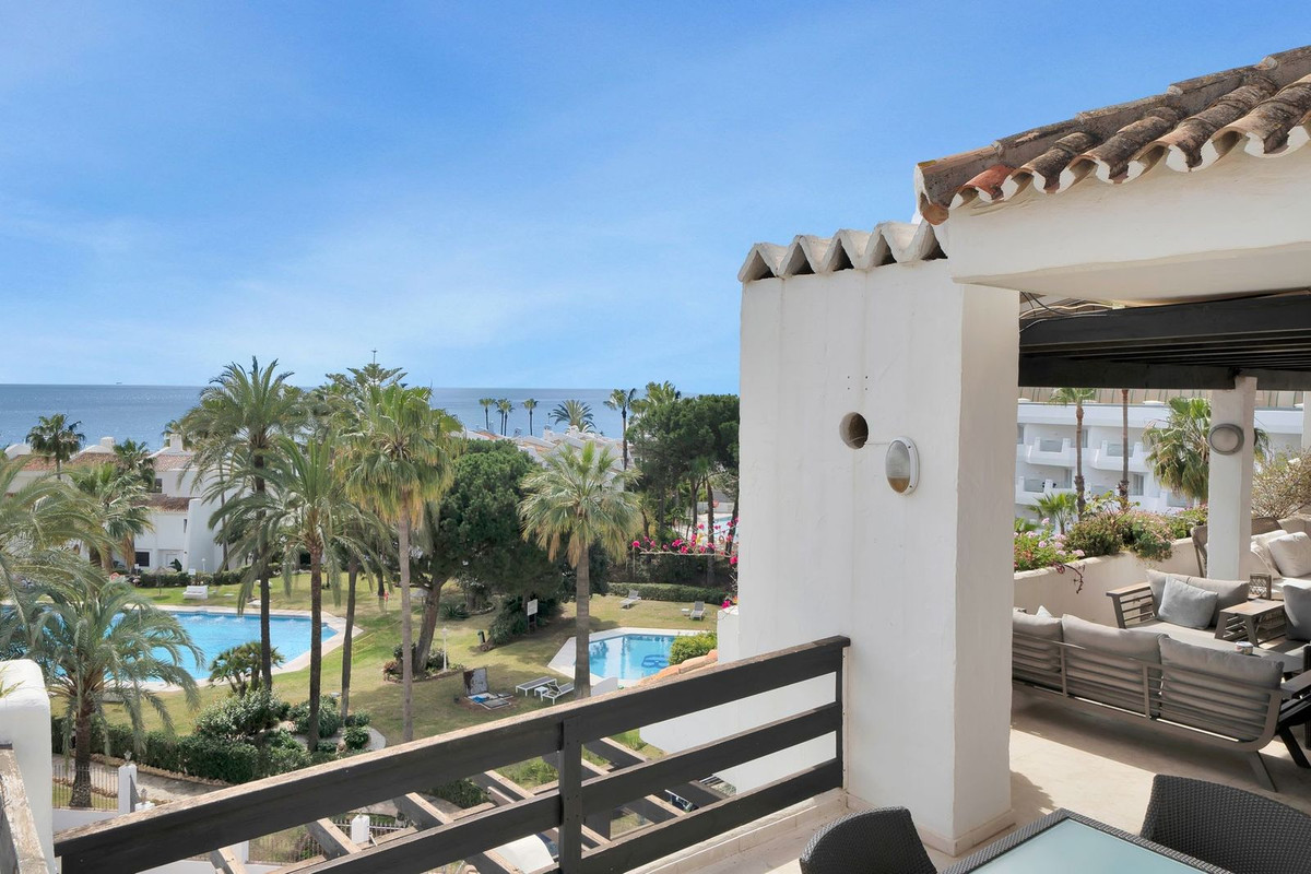 3 Bedroom Apartment for Sale in Marbella — 2
