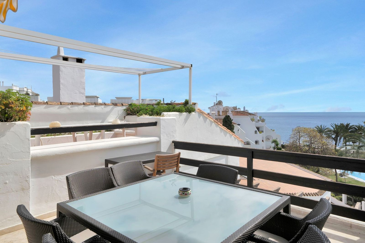 3 Bedroom Apartment for Sale in Marbella — 4