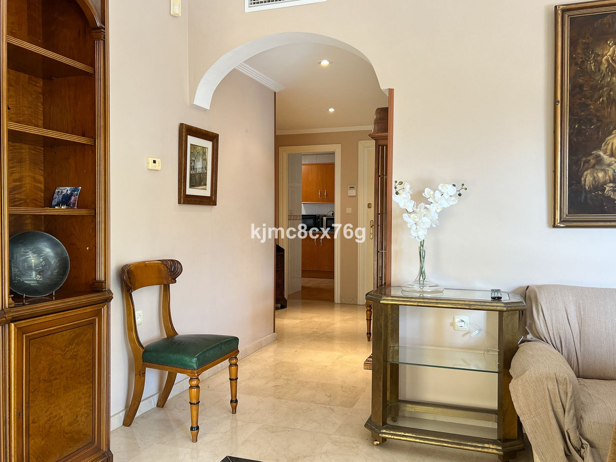 2 Bedroom Apartment for Sale in Marbella — 9