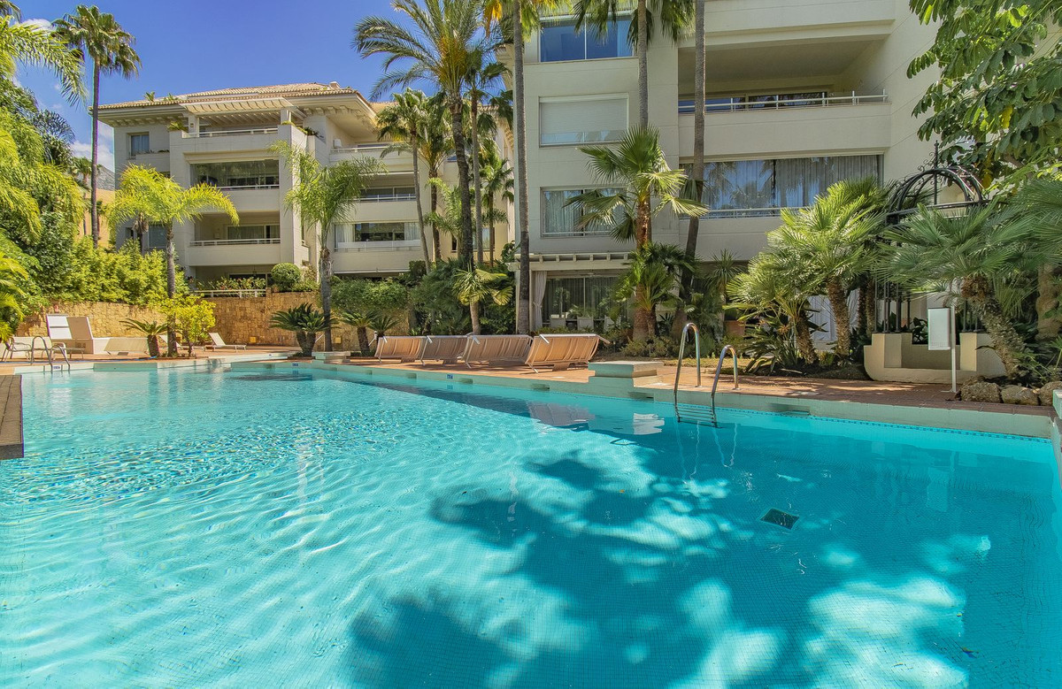 3 Bedroom Apartment for Sale in Nagüeles