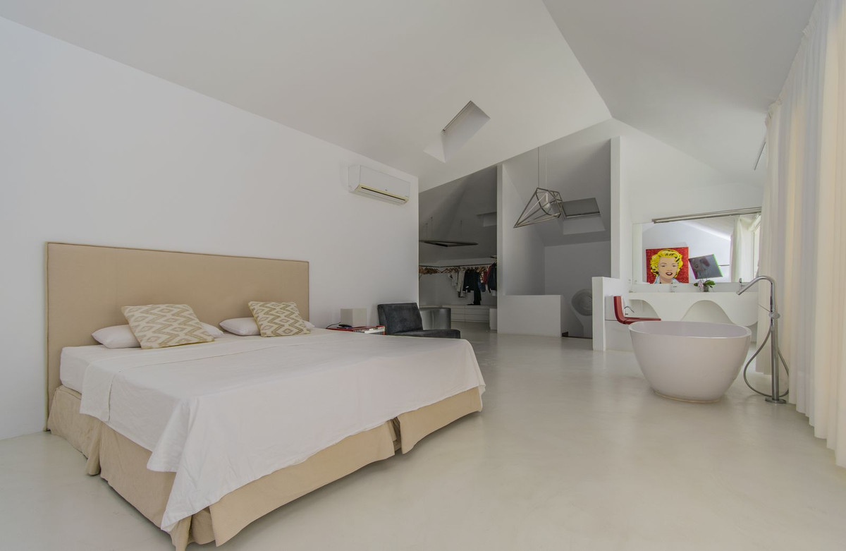 3 Bedroom Apartment for Sale in Nagüeles — view 11