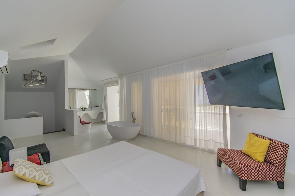 3 Bedroom Apartment for Sale in Nagüeles — view 14