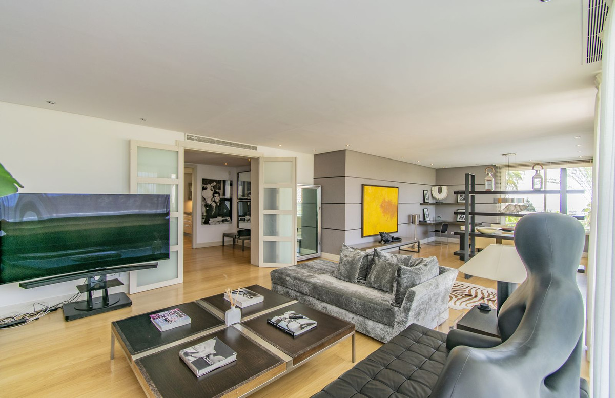 3 Bedroom Apartment for Sale in Nagüeles — view 20