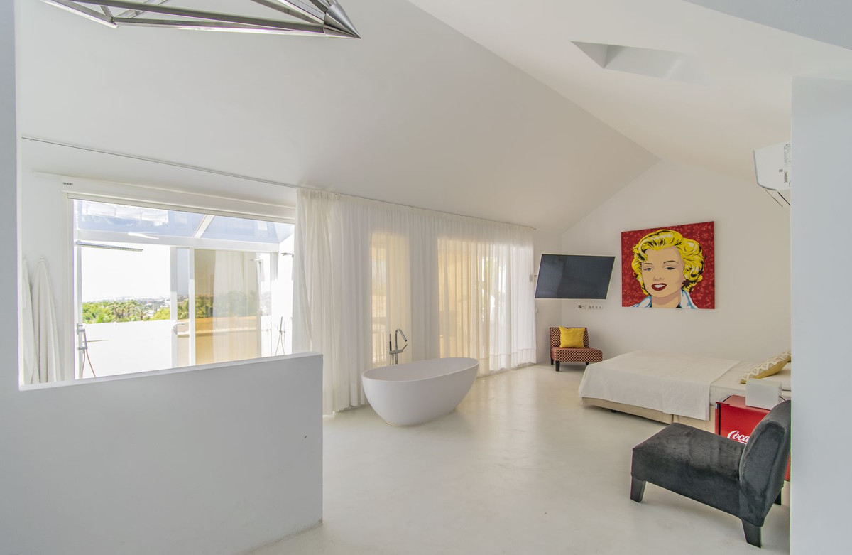 3 Bedroom Apartment for Sale in Nagüeles — 7