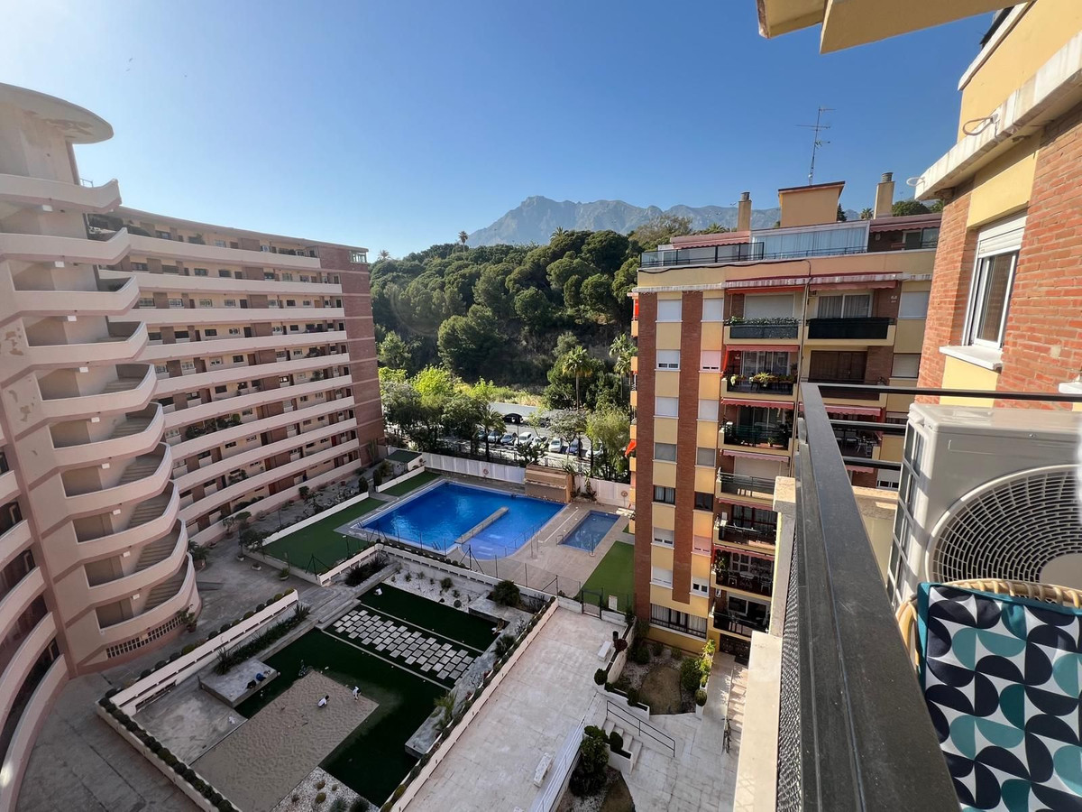 2 Bedroom Apartment for Sale in Marbella — view 14