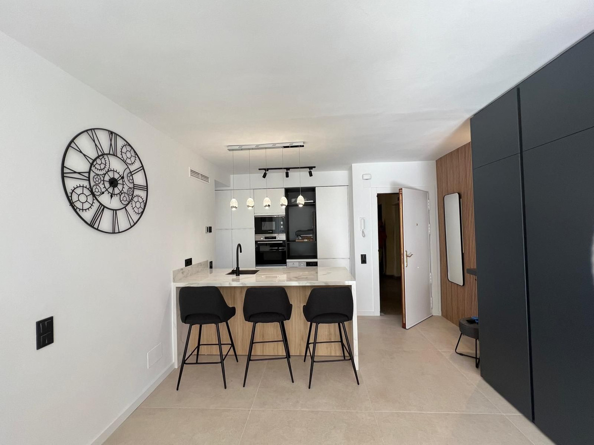2 Bedroom Apartment for Sale in Marbella — 7
