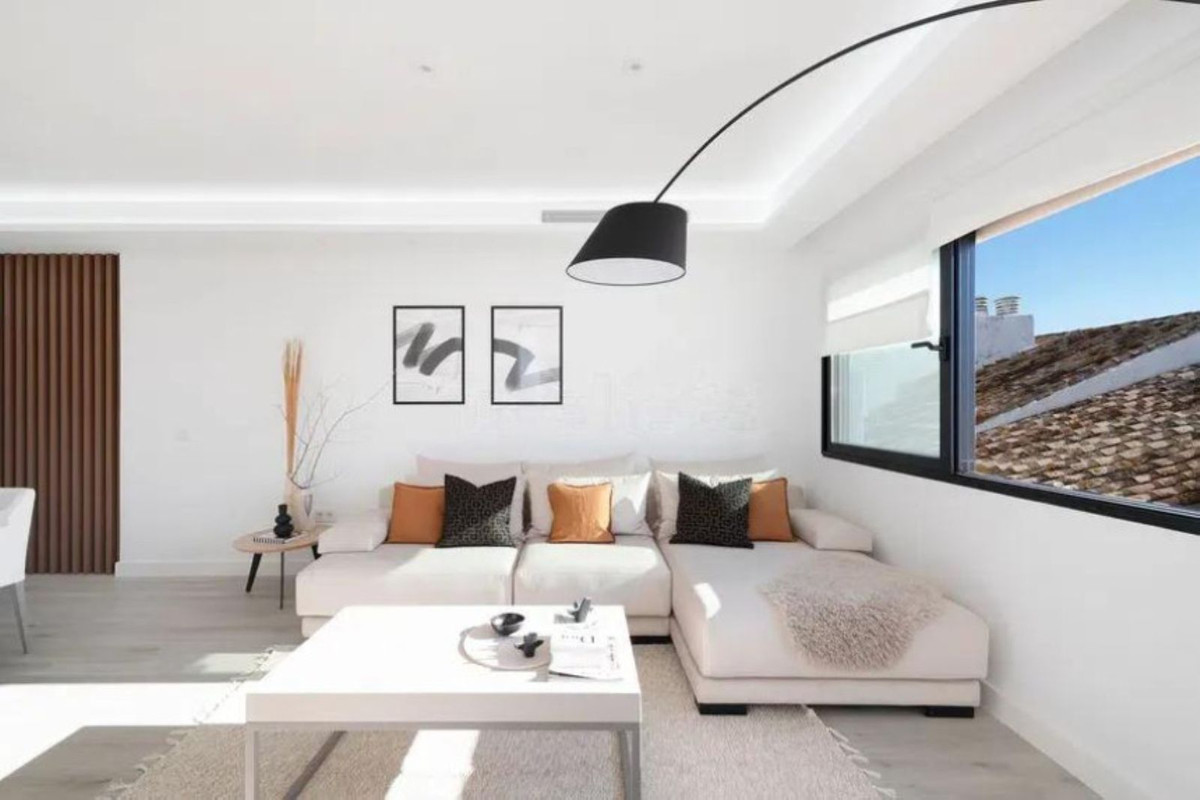 3 Bedroom Apartment for Sale in Puerto Banús — 4