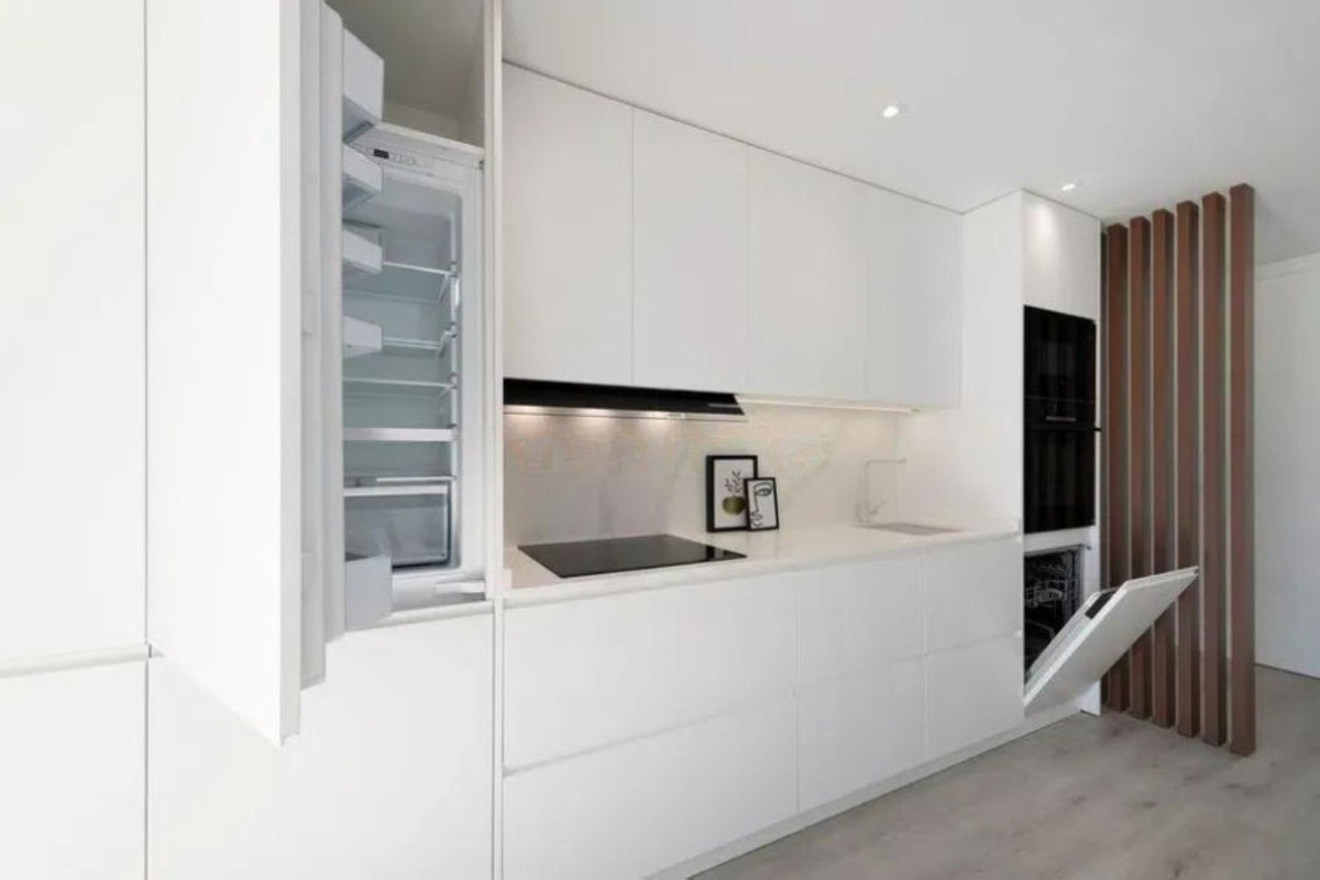 3 Bedroom Apartment for Sale in Puerto Banús — 8