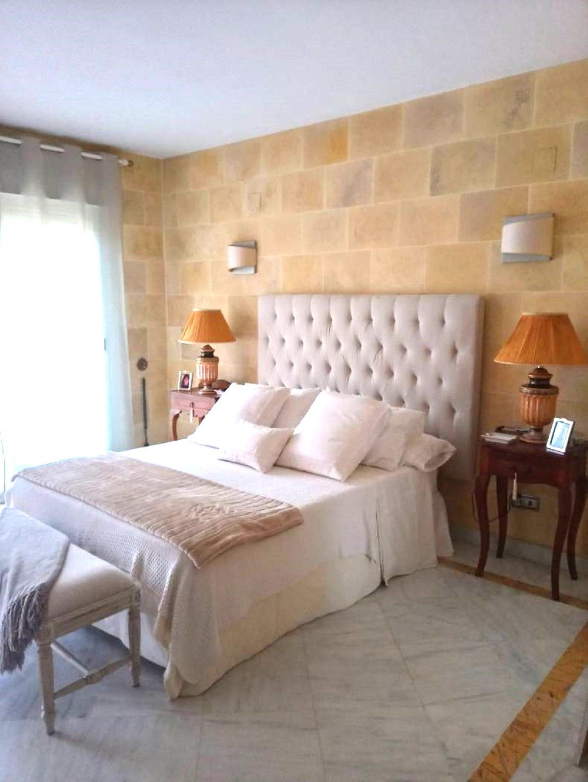 3 Bedroom Villa for Sale in The Golden Mile — view 16