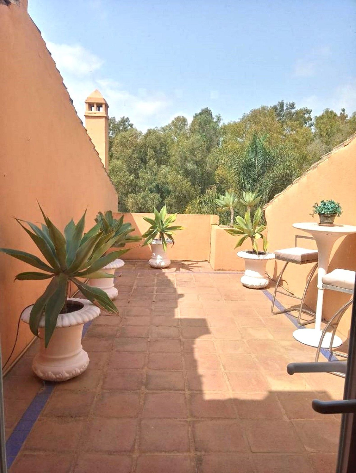 3 Bedroom Villa for Sale in The Golden Mile — view 18