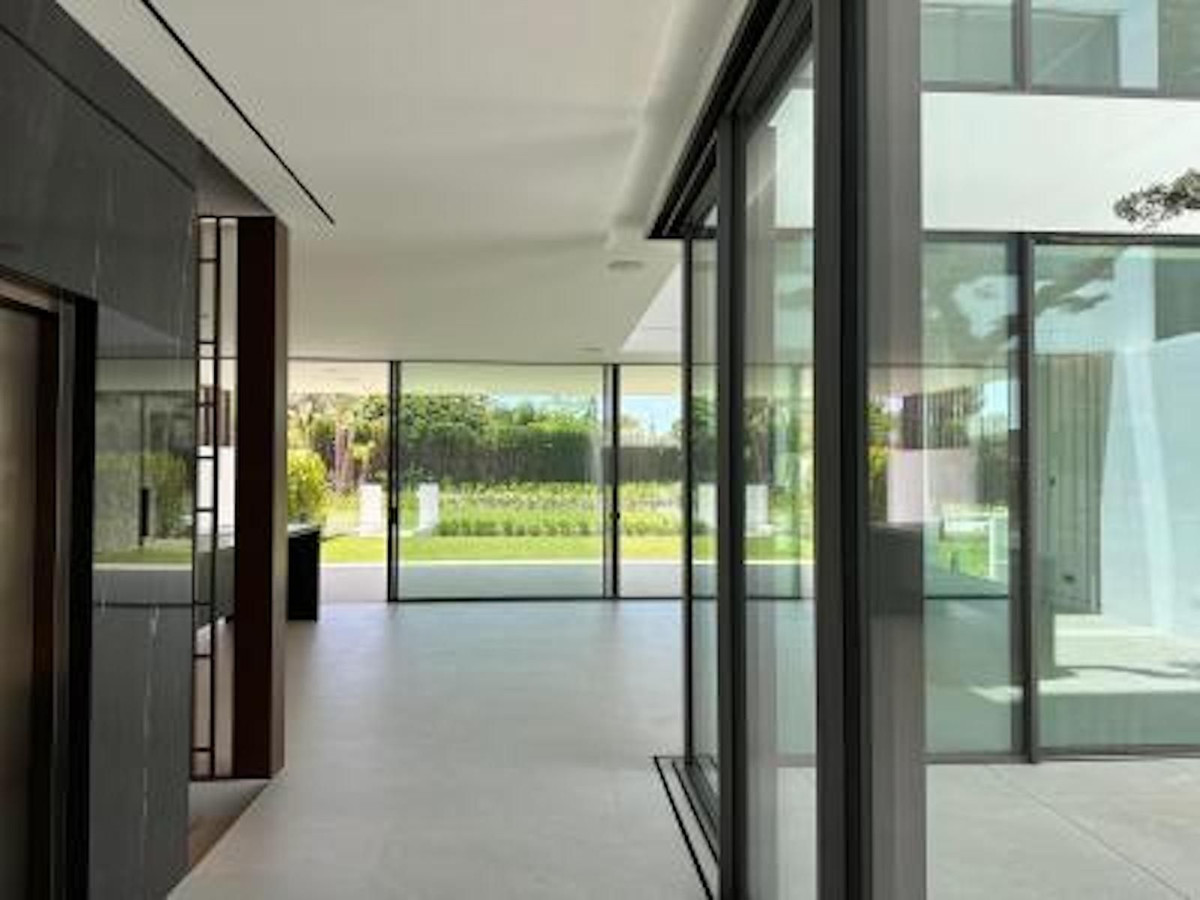 3 Bedroom Villa for Sale in The Golden Mile — 7