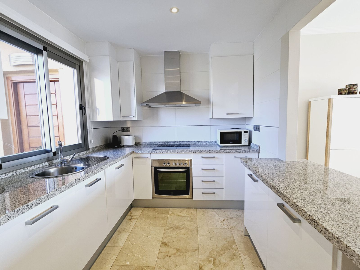 2 Bedroom Apartment for Sale in Selwo — view 11