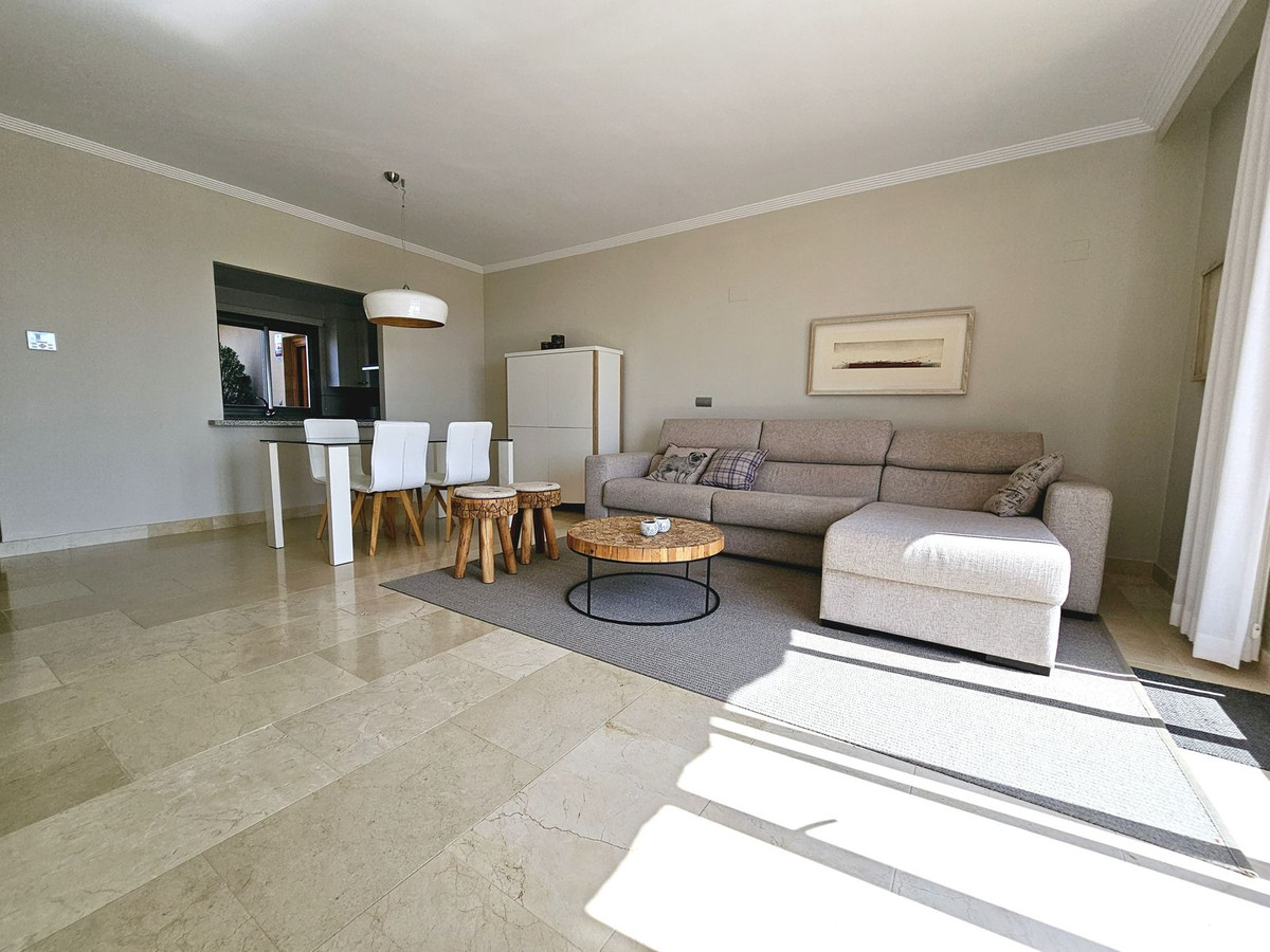 2 Bedroom Apartment for Sale in Selwo — view 16