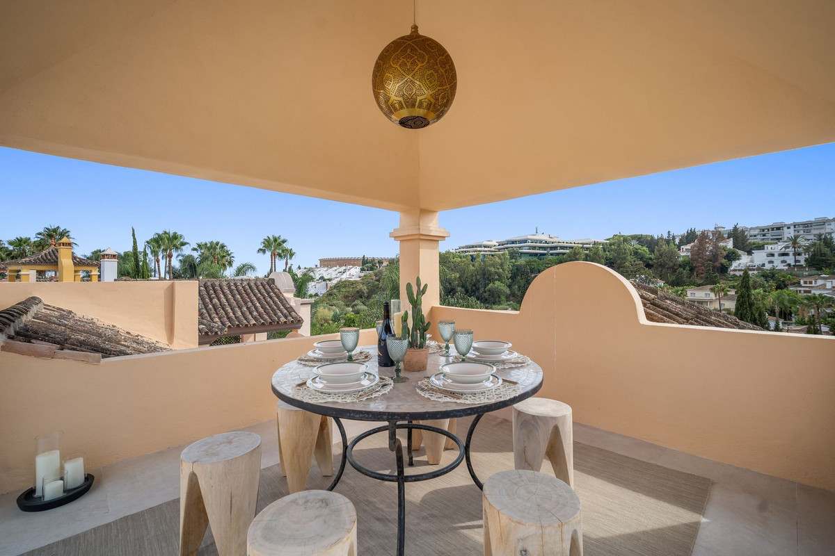 5 Bedroom Villa for Sale in Puerto Banús — view 18