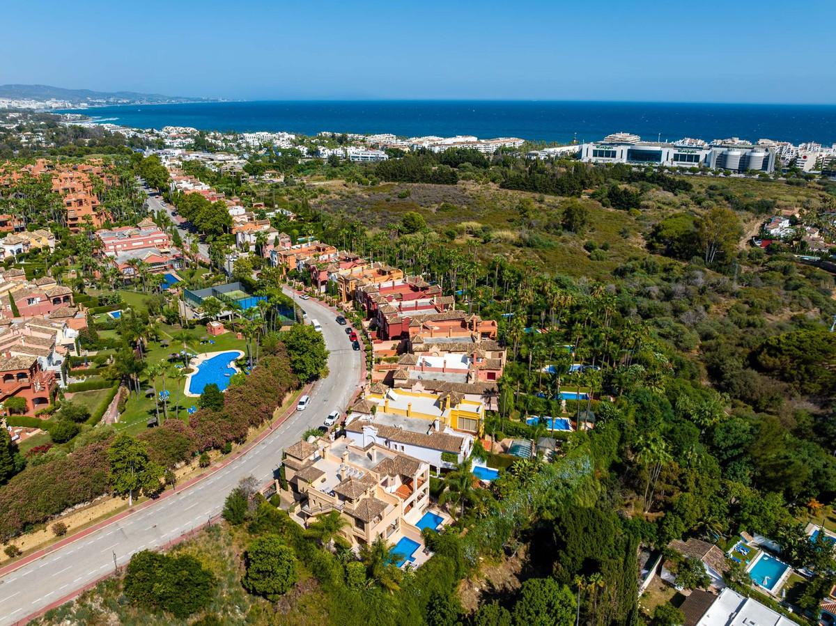 5 Bedroom Villa for Sale in Puerto Banús — view 20