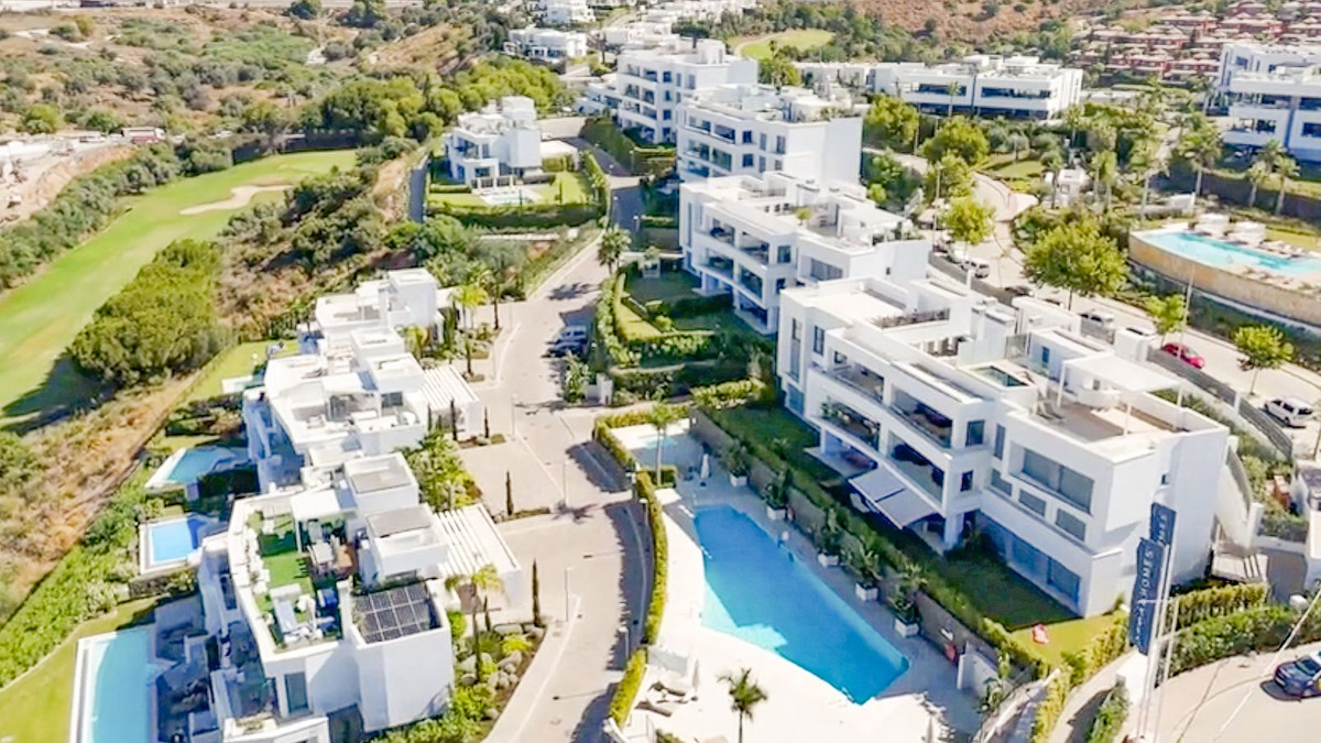 3 Bedroom Apartment for Sale in Marbella