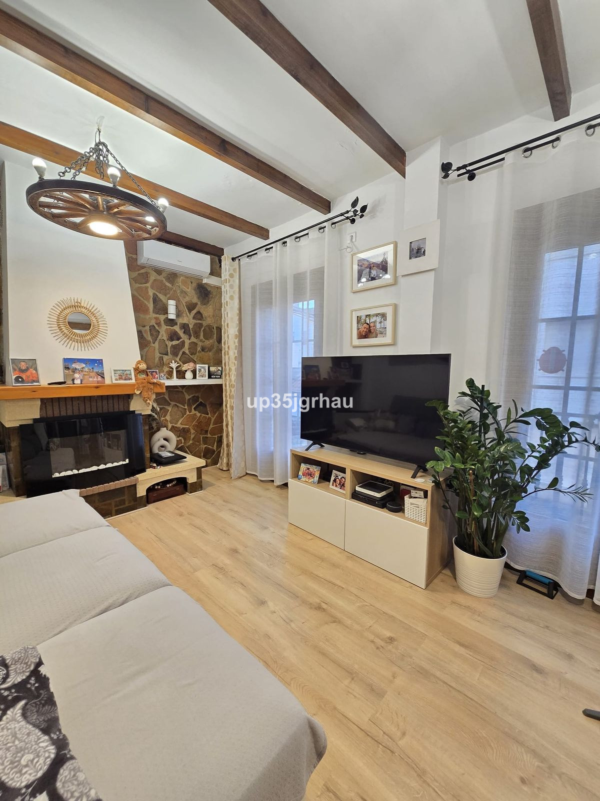 4 Bedroom Villa for Sale in Estepona — 9