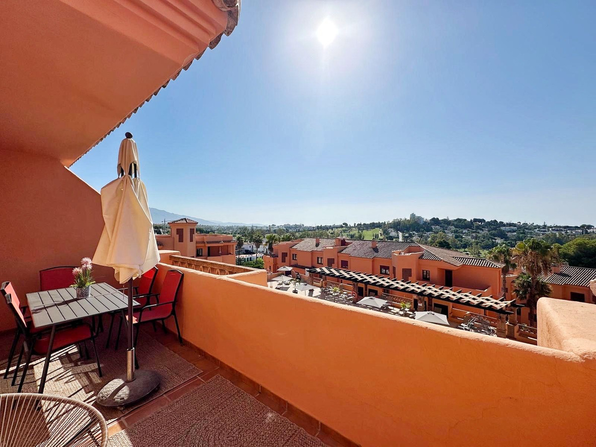 2 Bedroom Apartment for Sale in El Paraiso