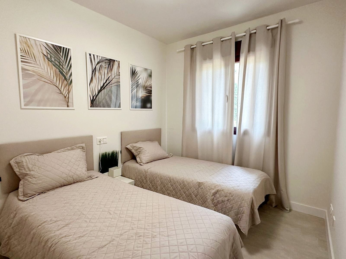 2 Bedroom Apartment for Sale in El Paraiso — 8