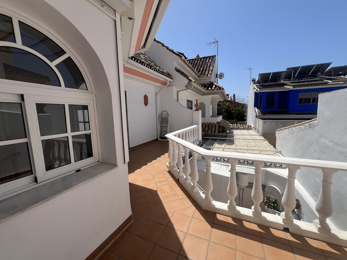 5 Bedroom Villa for Sale in San Pedro de Alcántara — view 15