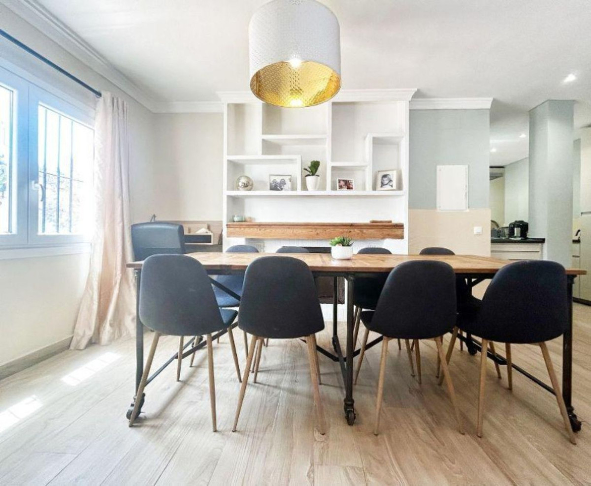 4 Bedroom Villa for Sale in Benahavís — 2