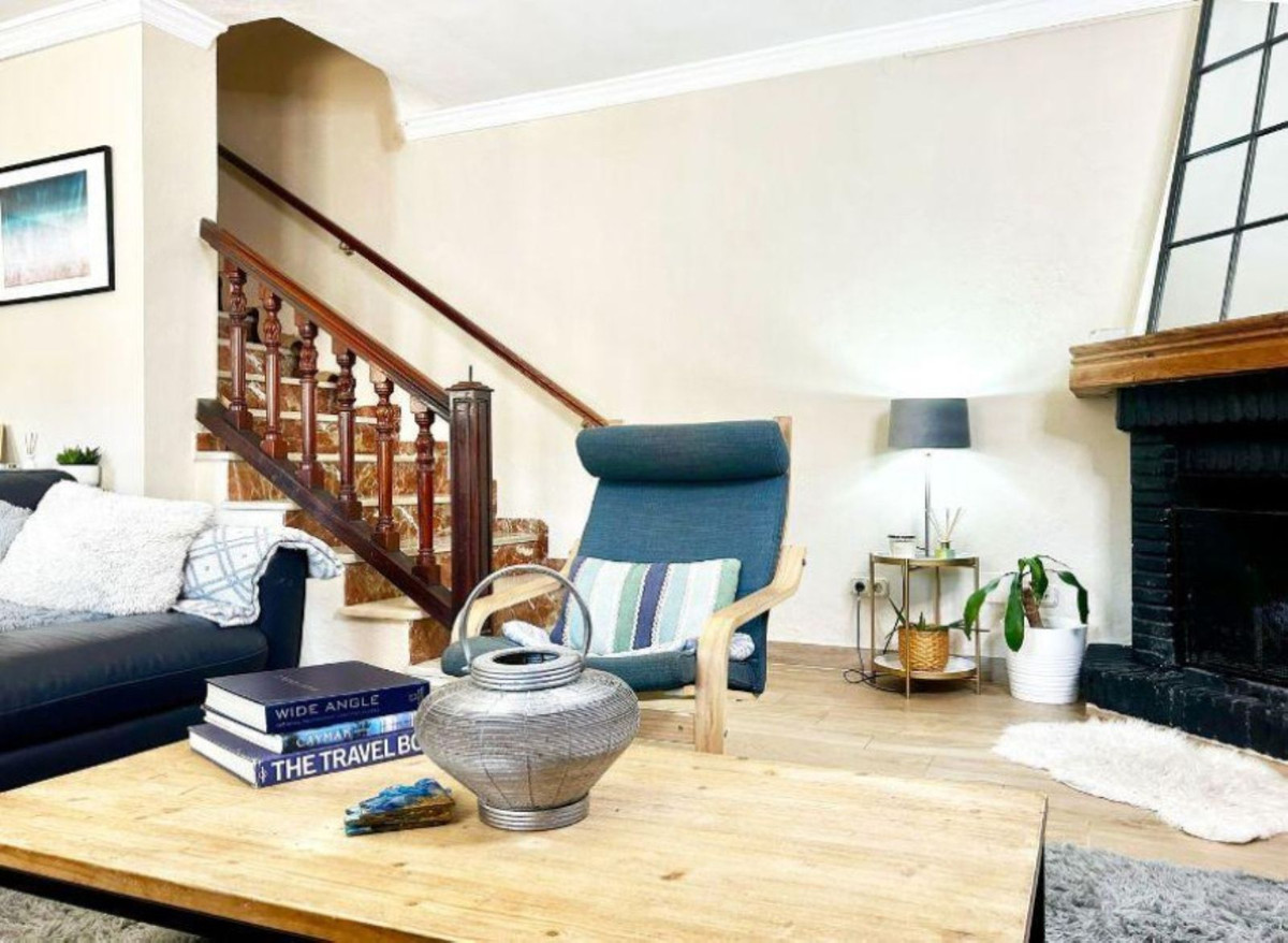 4 Bedroom Villa for Sale in Benahavís — 4