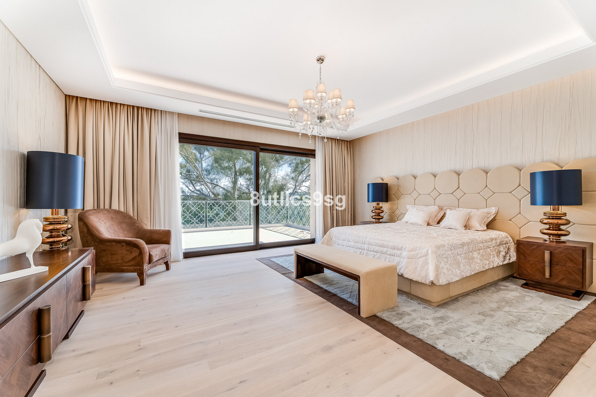 5 Bedroom Villa for Sale in Nueva Andalucía — 6