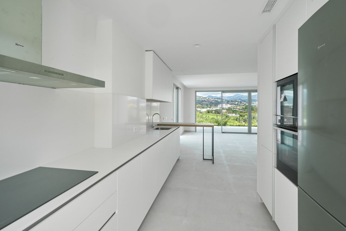 4 Bedroom Villa for Sale in San Pedro de Alcántara — 6