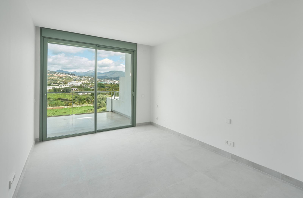 4 Bedroom Villa for Sale in San Pedro de Alcántara — 9