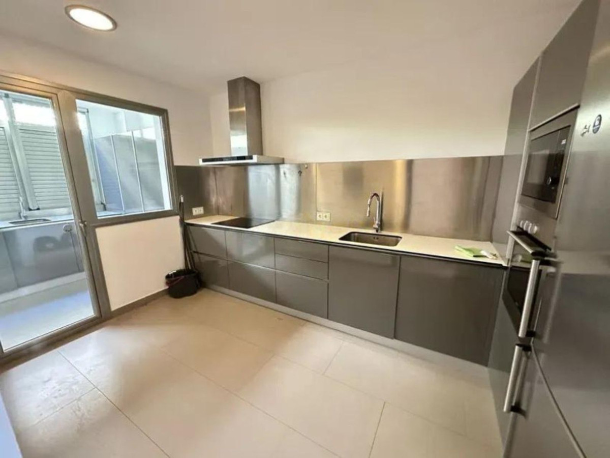 2 Bedroom Apartment for Sale in Marbella — 5