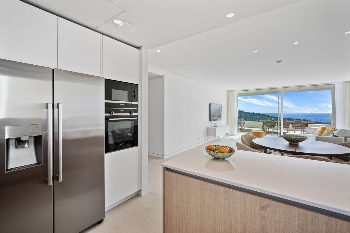 3 Bedroom Apartment for Sale in Marbella — 9