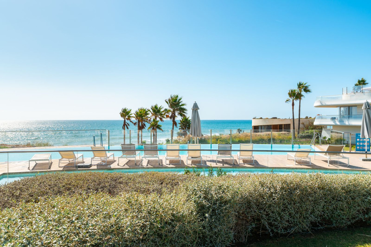 2 Bedroom Apartment for Sale in Estepona — 2