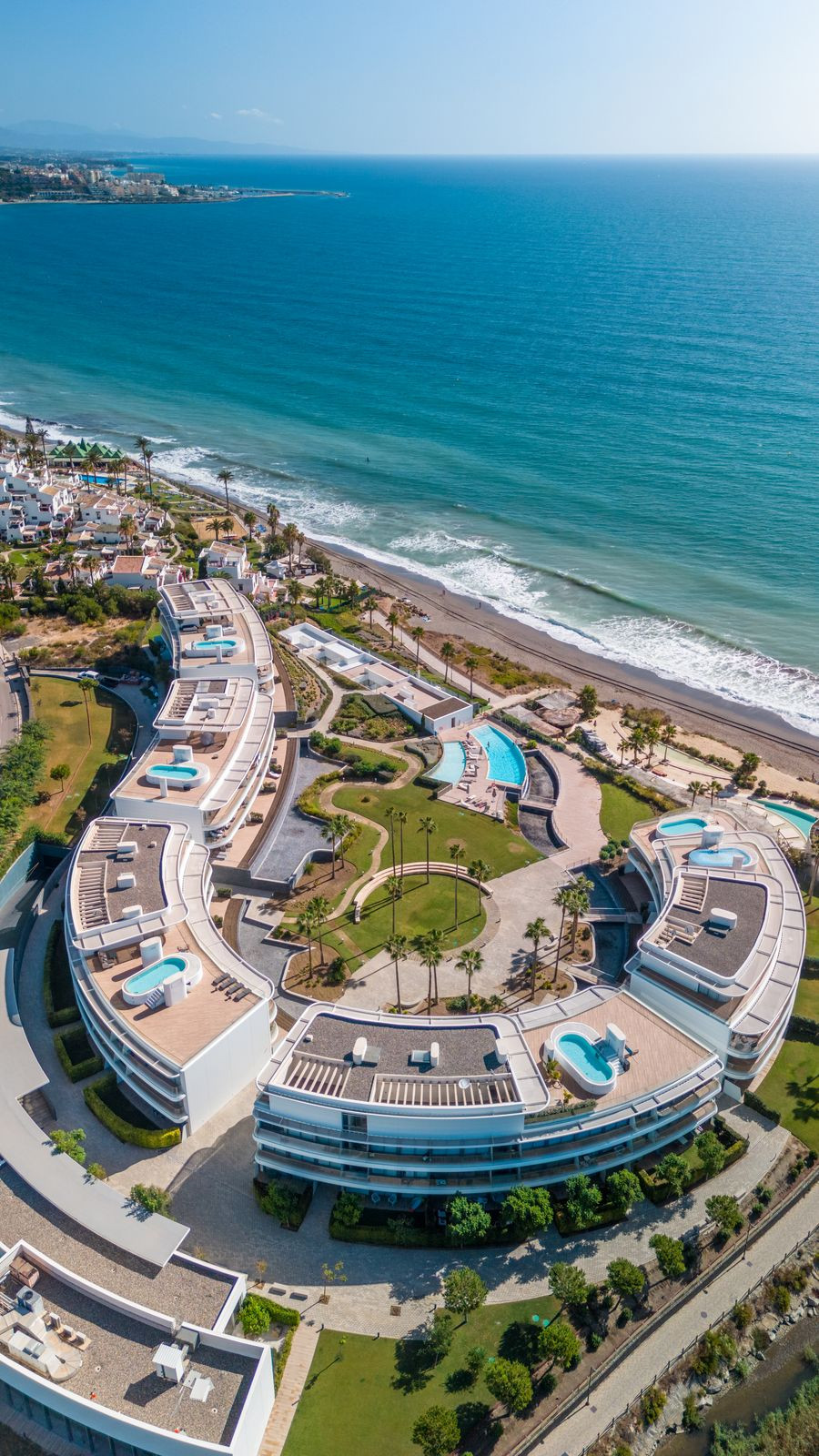 2 Bedroom Apartment for Sale in Estepona — 3