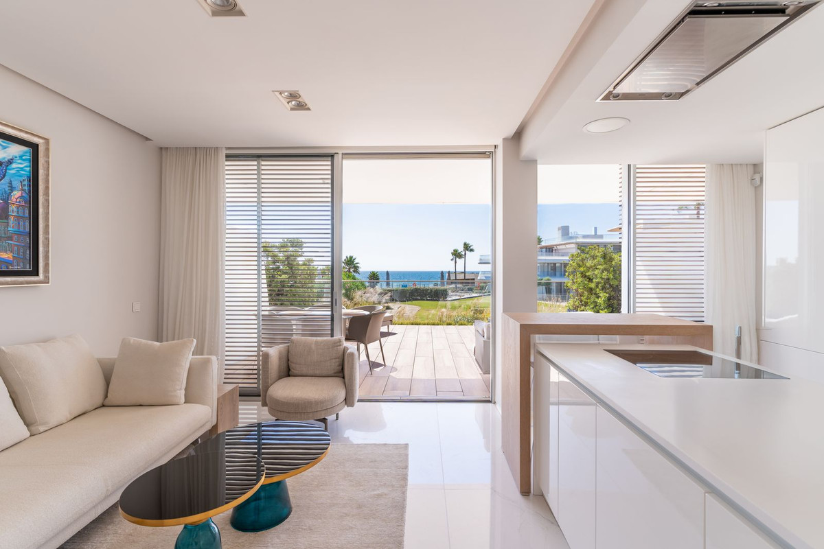 2 Bedroom Apartment for Sale in Estepona — 5