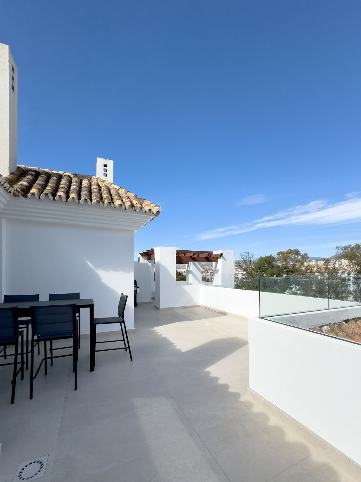 2 Bedroom Apartment for Sale in Puerto Banús — 9