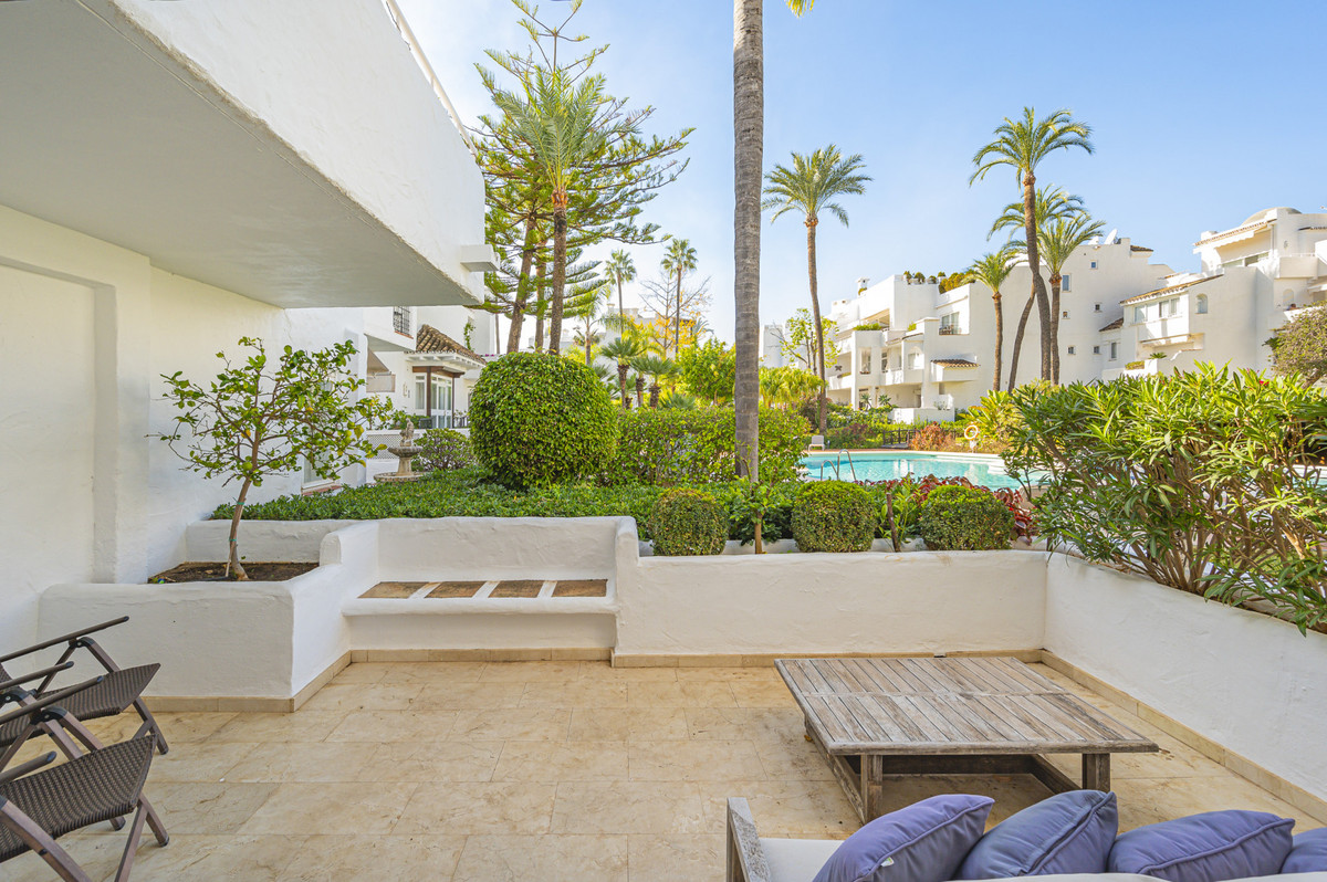 1 Bedroom Apartment for Sale in The Golden Mile — 4