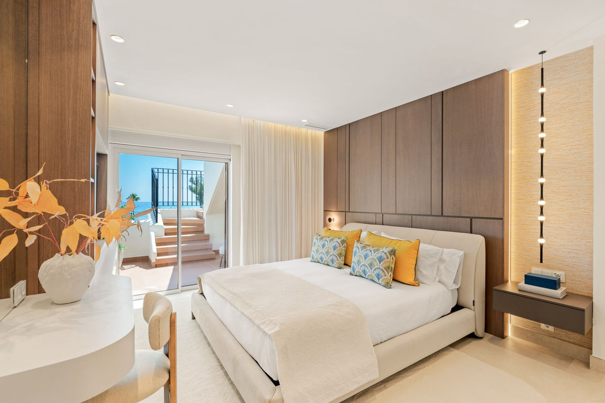 3 Bedroom Apartment for Sale in New Golden Mile — view 14