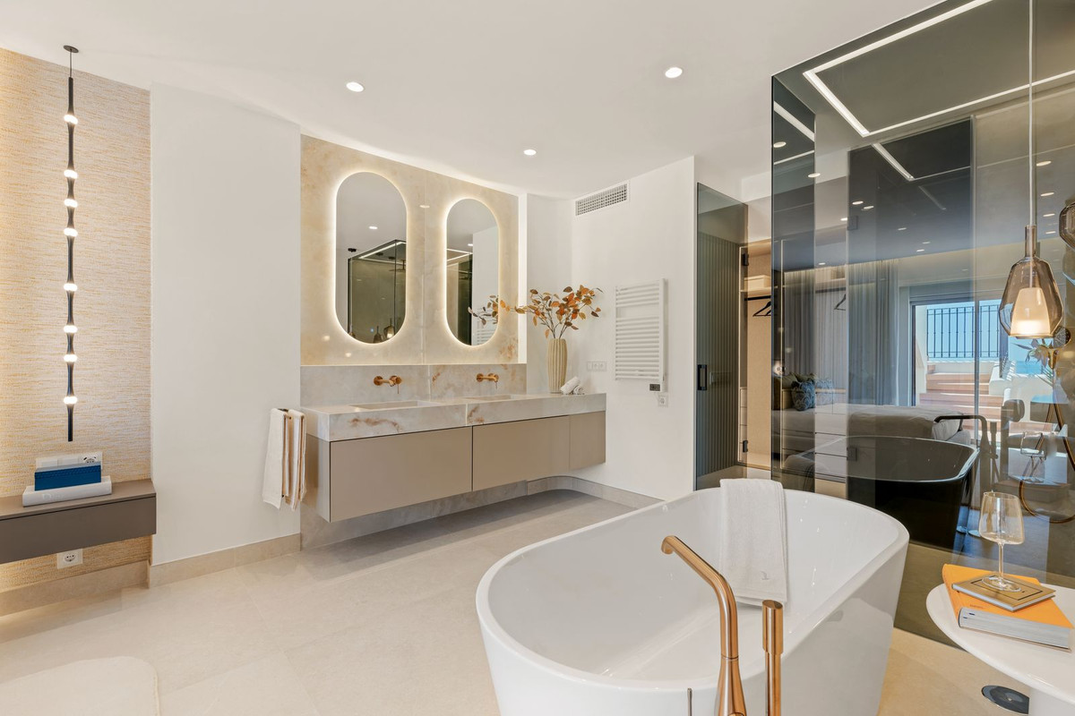 3 Bedroom Apartment for Sale in New Golden Mile — view 16