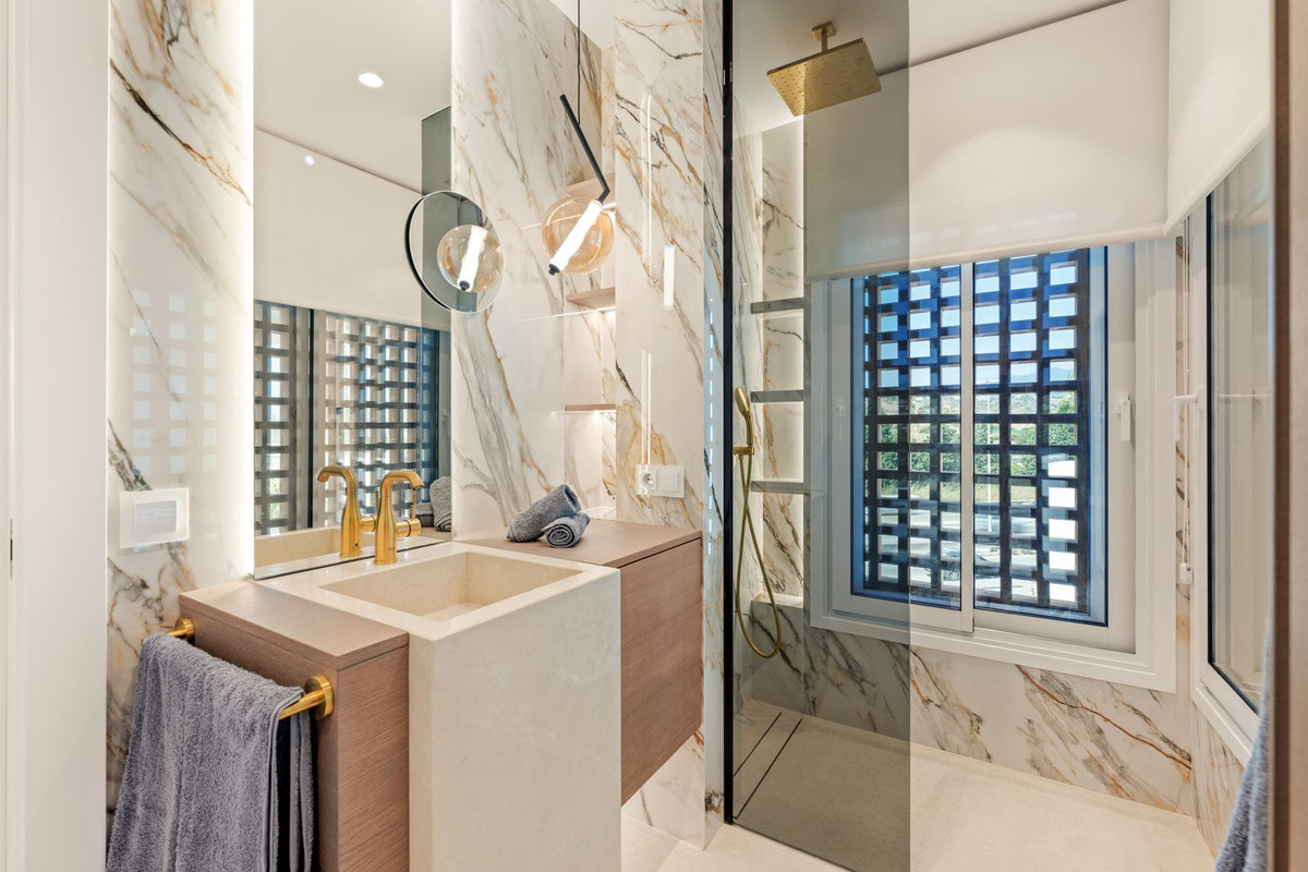 3 Bedroom Apartment for Sale in New Golden Mile — view 20