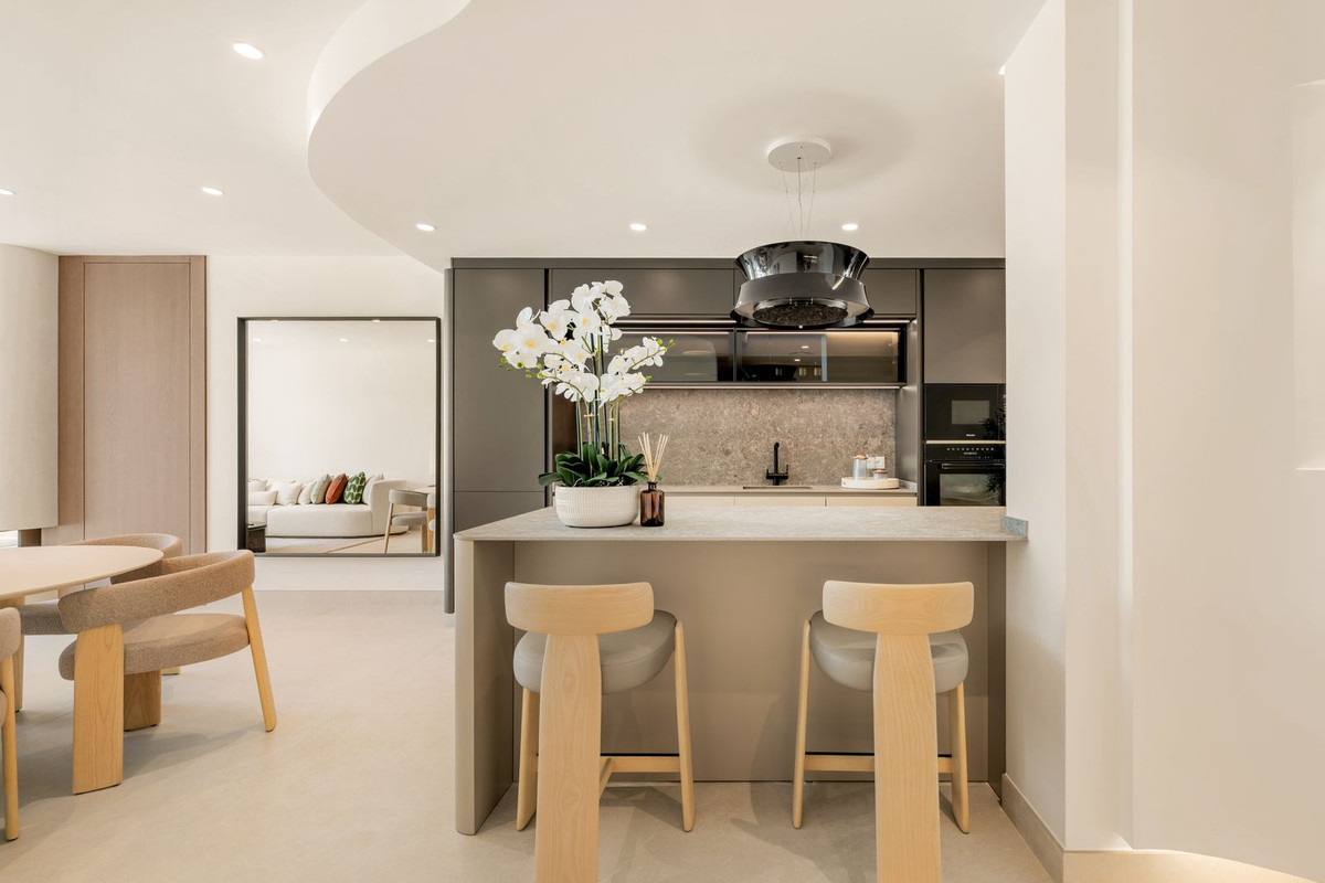 3 Bedroom Apartment for Sale in New Golden Mile — 8