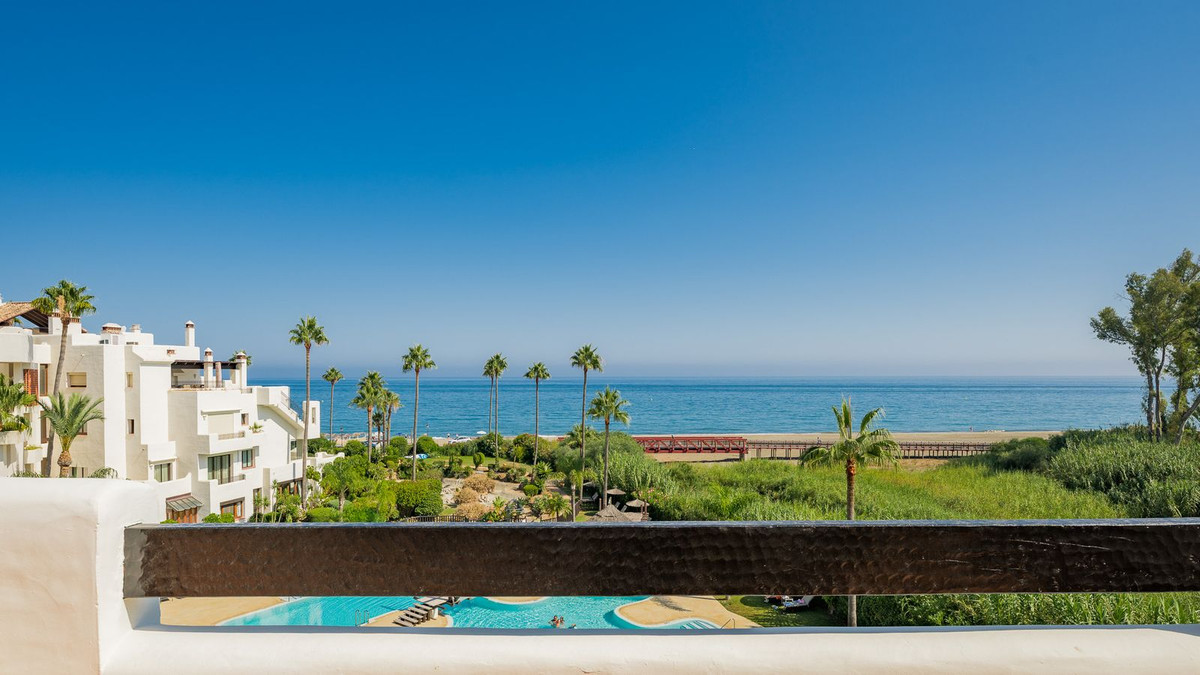 3 Bedroom Apartment for Sale in New Golden Mile — 4