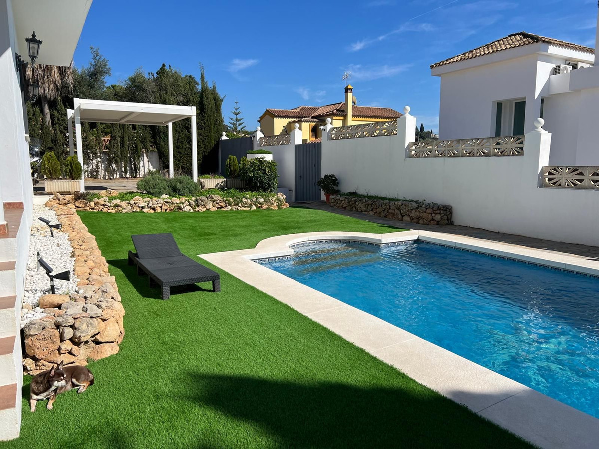 5 Bedroom Villa for Sale in Marbella — 2