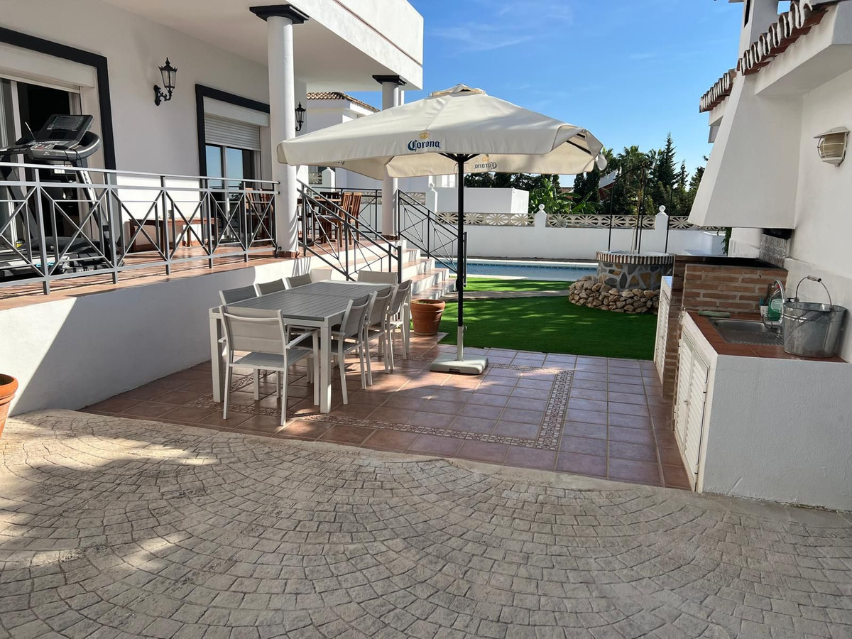 5 Bedroom Villa for Sale in Marbella — 9